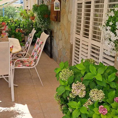 Kyperounta Troodos Mountain House Apartamento