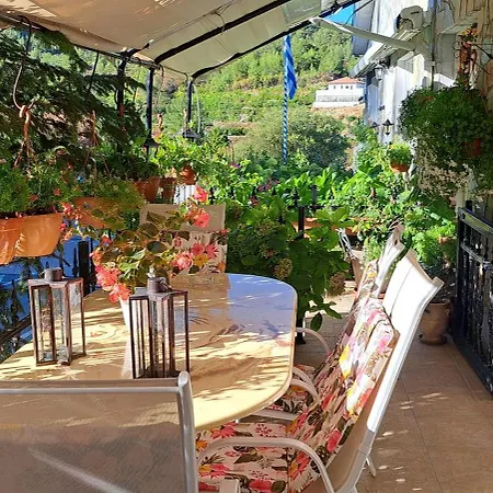 Kyperounta Troodos Mountain House Apartment
