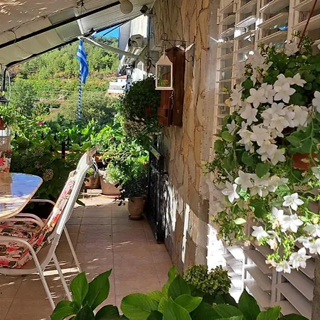 Kyperounta Troodos Mountain House Apartment