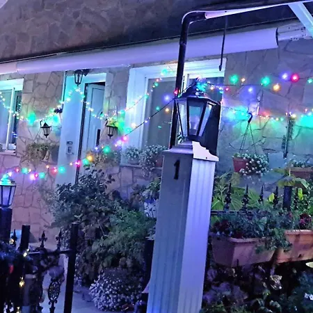 Апартаменты Kyperounta Troodos Mountain House