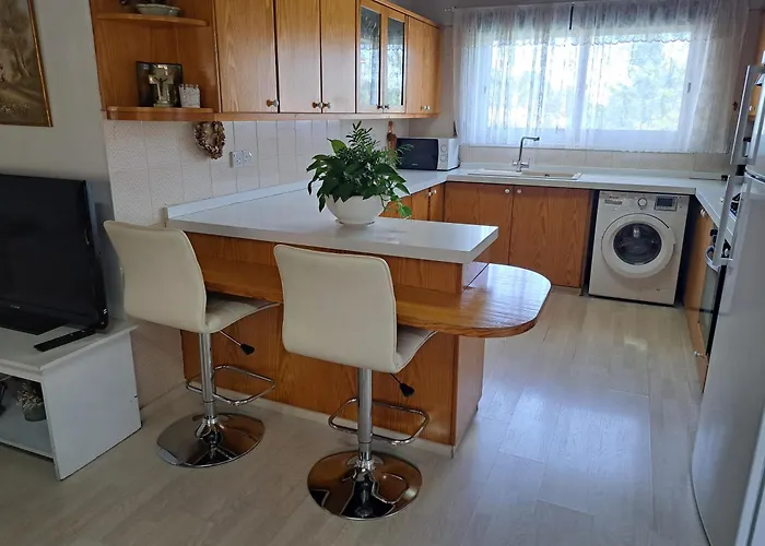 Kyperounta Troodos Mountain House Lägenhet *